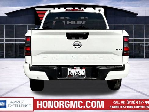 Used 2022 Nissan Frontier SV RWD image 5