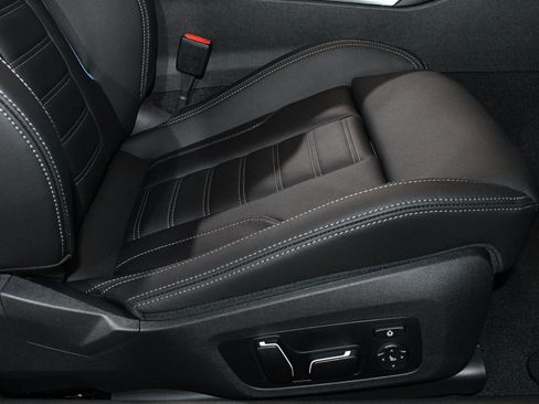 Used 2025 BMW M2 w/ Lighting Package RWD image 14