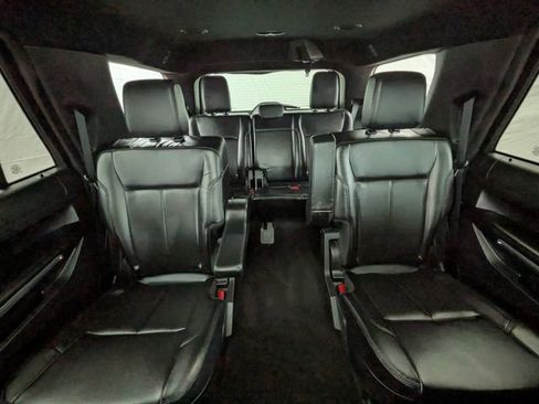 Certified 2021 Ford Expedition XLT w/ FX4 Off-Road Package image 21