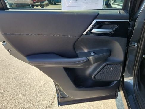 Used 2025 Mitsubishi Outlander SE AWD/4WD image 18
