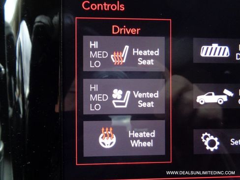 Used 2021 RAM 1500 Laramie image 16