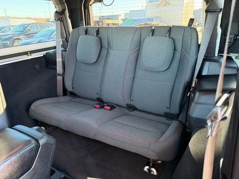 Used 2025 Jeep Wrangler Rubicon w/ Steel Bumper Group image 16