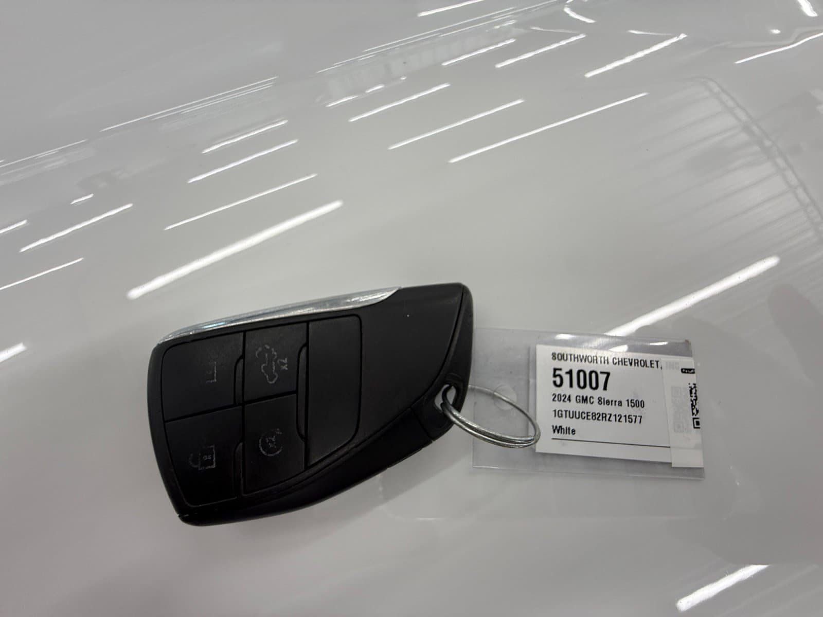 Used 2024 GMC Sierra 1500 Elevation w/ LPO, Elevation Black Package AWD/4WD image 31