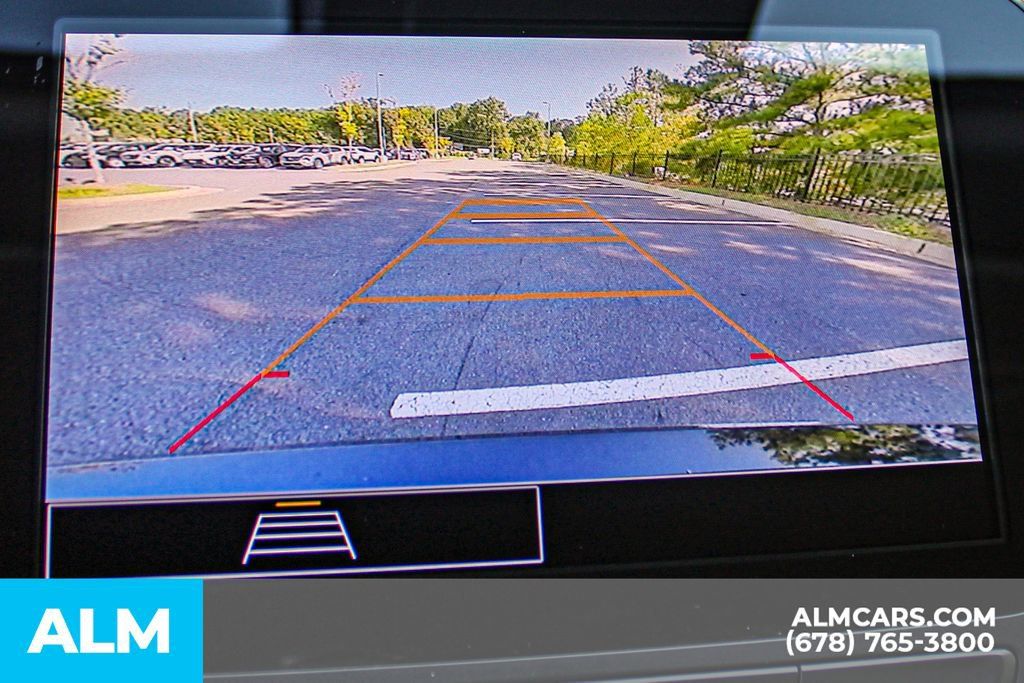 Used 2025 Chevrolet Malibu LT FWD image 31