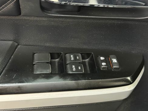 Used 2018 Toyota Tundra Platinum AWD/4WD image 24