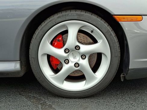 Used 2004 Porsche 911 Carrera 4S AWD/4WD image 12