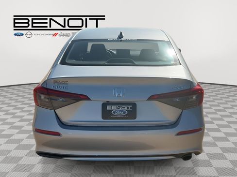 Used 2024 Honda Civic Sport image 6
