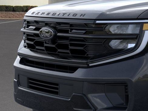 New 2026 Ford Expedition Platinum w/ Stealth Performance Package image 17