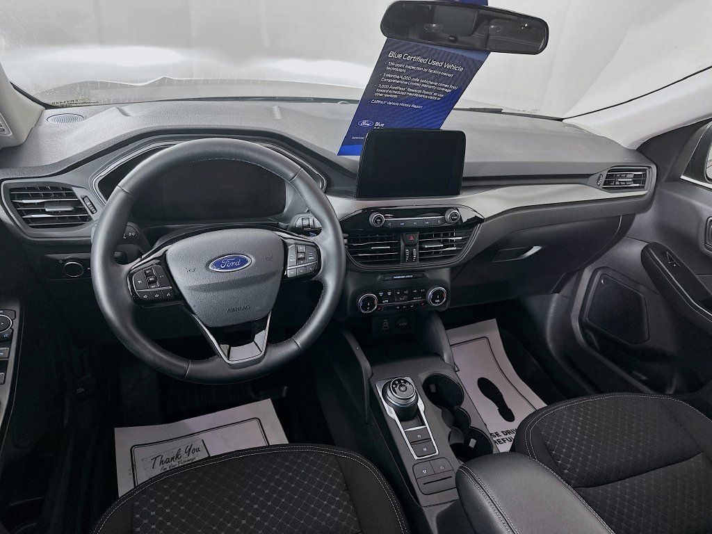 Used 2025 Ford Escape Active w/ Cold Weather Package FWD image 29