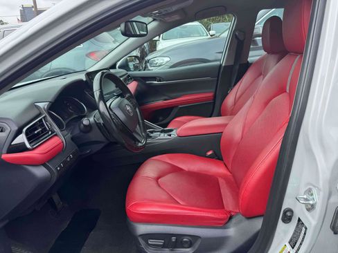 Used 2023 Toyota Camry XSE image 1