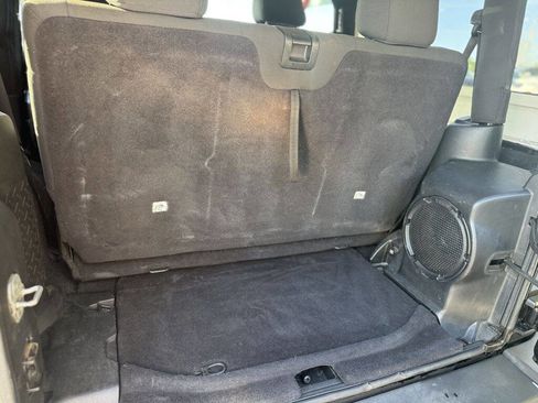 Used 2012 Jeep Wrangler Sahara w/ Dual Top Group image 12