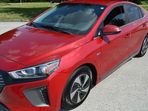 Used 2019 Hyundai Ioniq SEL FWD image 4