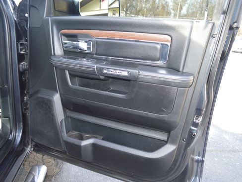 Used 2017 RAM 3500 Laramie image 18