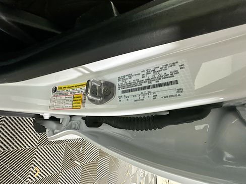 Used 2024 Ford Escape Active image 12