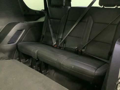 Used 2022 Chevrolet Tahoe Z71 AWD/4WD image 7