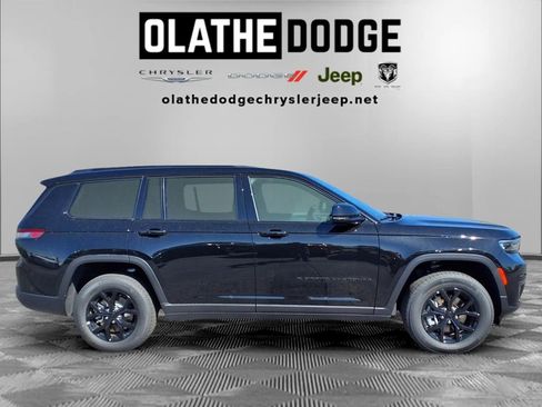 New 2025 Jeep Grand Cherokee L Altitude AWD/4WD image 30