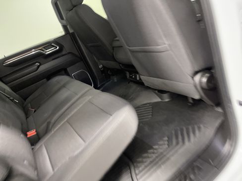 Used 2024 Chevrolet Silverado 2500 LT image 21