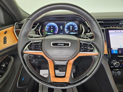 Used 2024 Jeep Grand Cherokee L Summit AWD/4WD image 20