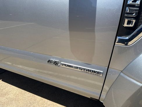 Used 2022 Ford F450 Platinum w/ FX4 Off-Road Package AWD/4WD image 6