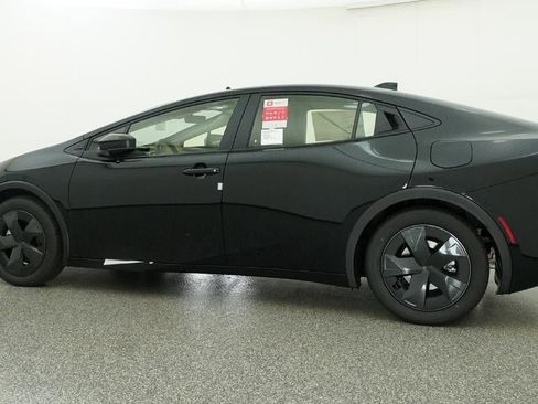 New 2026 Toyota Prius Plug-In Hybrid FWD image 20