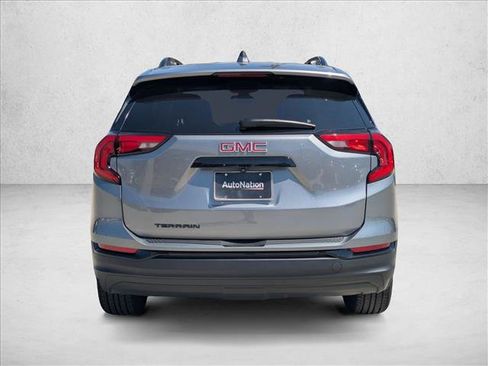 Used 2021 GMC Terrain SLT w/ Elevation Edition FWD image 7
