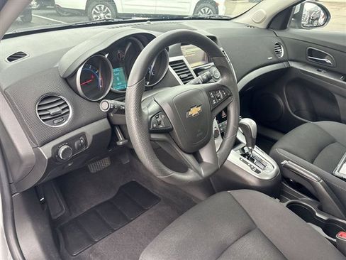 Certified 2016 Chevrolet Cruze LT FWD image 10