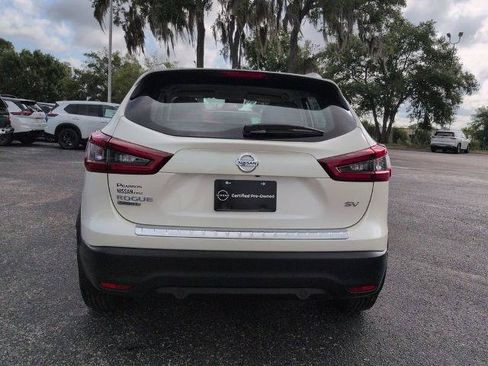 Certified 2020 Nissan Rogue Sport SV w/ Technology Package FWD image 5
