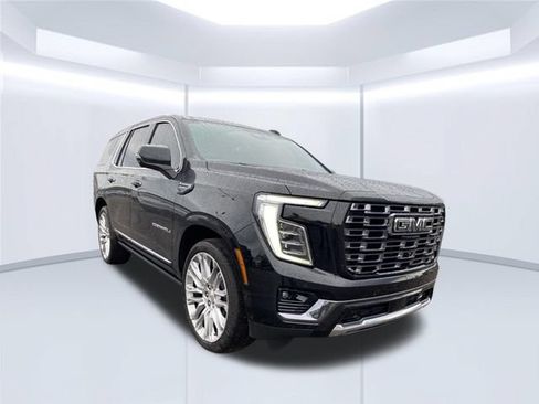 Used 2025 GMC Yukon Denali Ultimate AWD/4WD image 2