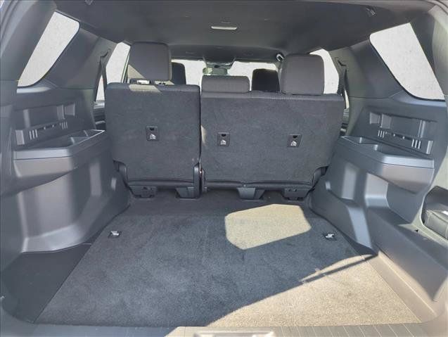 Certified 2025 Toyota 4Runner SR5 AWD/4WD image 7