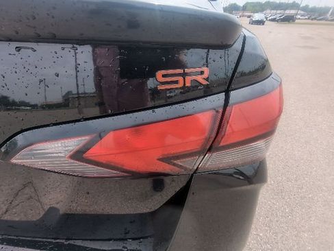 Used 2024 Nissan Versa SR FWD image 7