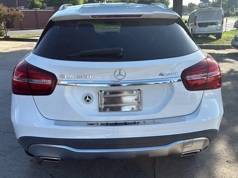 Used 2020 Mercedes-Benz GLA 250 4MATIC image 4