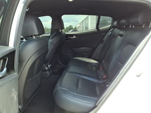 Used 2020 Kia Stinger GT-Line AWD/4WD image 4
