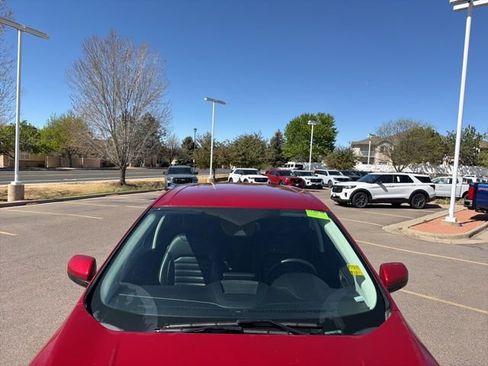 Used 2024 Ford Edge SEL image 9