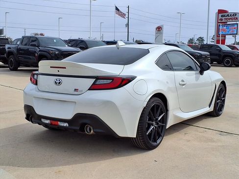 New 2026 Toyota GR86 Premium image 6