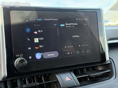 Used 2025 Toyota RAV4 XLE AWD/4WD image 21