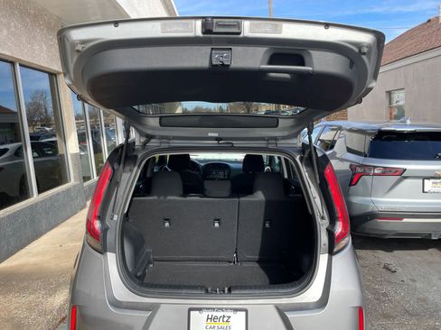 Used 2025 Kia Soul LX w/ LX Technology Package image 29