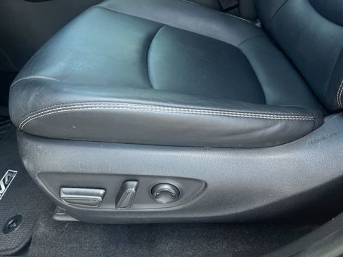 Used 2021 Toyota RAV4 XLE Premium FWD image 30