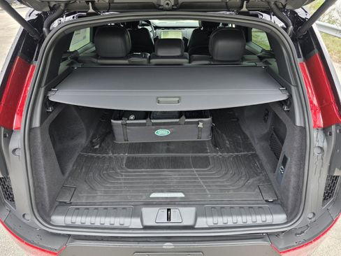 New 2026 Land Rover Range Rover Sport SE AWD/4WD image 15