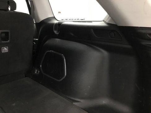 Used 2022 Jeep Grand Cherokee Limited AWD/4WD image 17