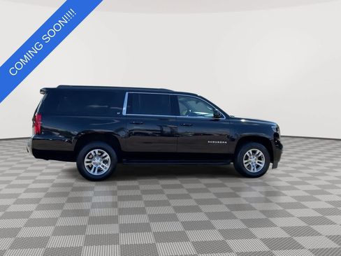 Used 2019 Chevrolet Suburban LT AWD/4WD image 9