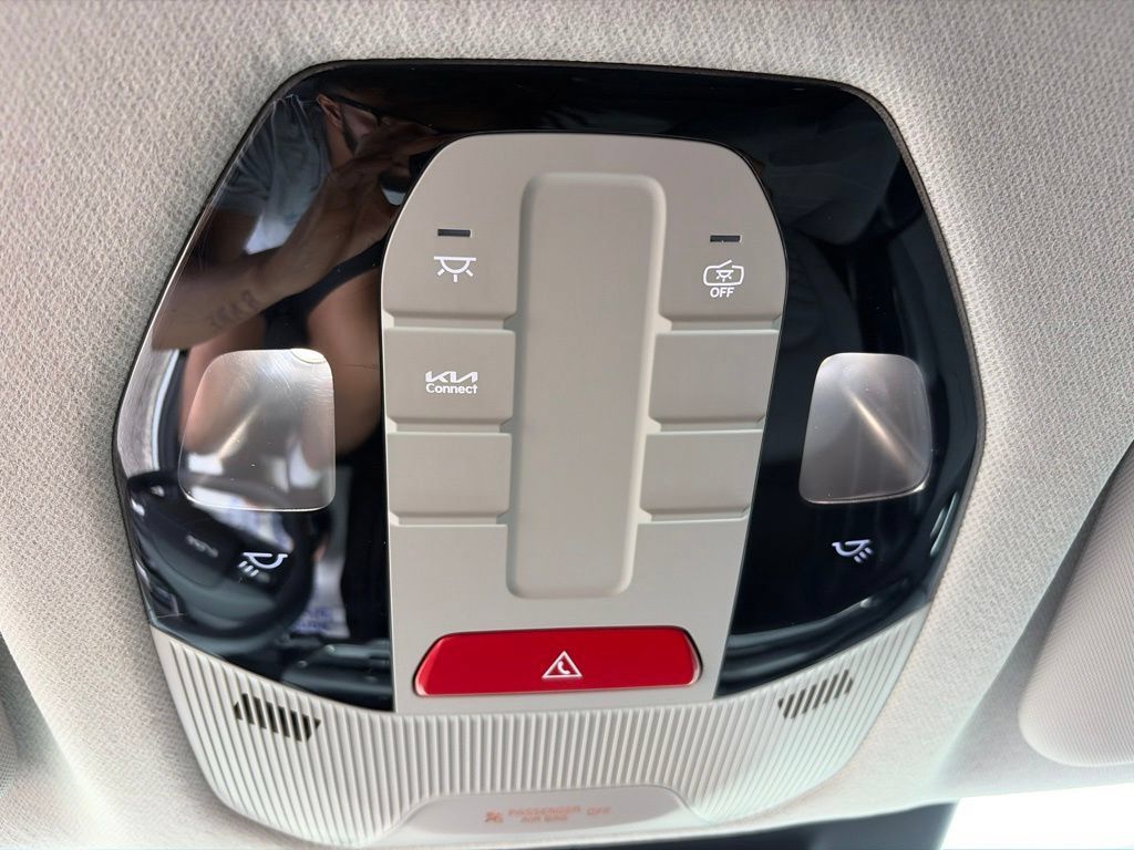 Used 2025 Kia K4 EX FWD image 18