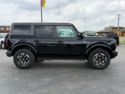 Used 2023 Ford Bronco Outer Banks AWD/4WD image 9