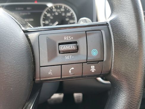 Used 2021 Nissan Rogue SV AWD/4WD image 26