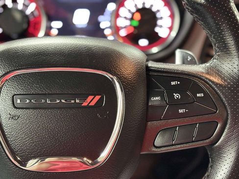 Used 2022 Dodge Challenger R/T Scat Pack w/ Driver Convenience Group RWD image 29