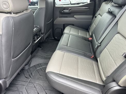 Certified 2023 Chevrolet Silverado 1500 ZR2 w/ Technology Package image 21