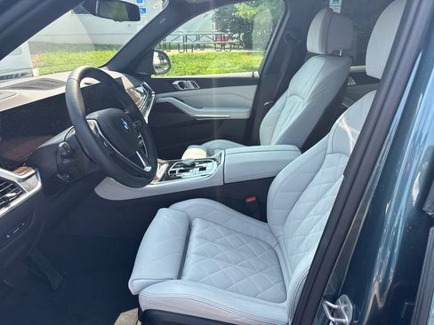 Used 2026 BMW X5 xDrive40i w/ Climate Comfort Package AWD/4WD image 9