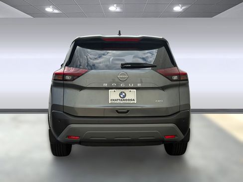 Used 2023 Nissan Rogue S image 9