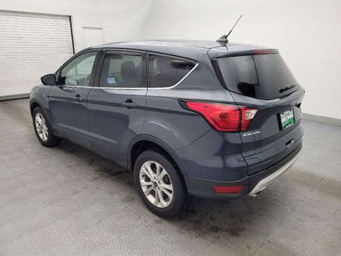 Used 2019 Ford Escape SE image 3