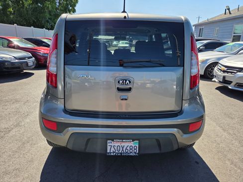 Used 2012 Kia Soul + w/ Audio Pkg FWD image 3