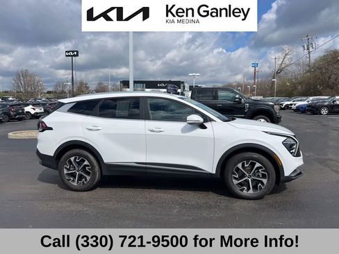 Certified 2024 Kia Sportage EX image 8